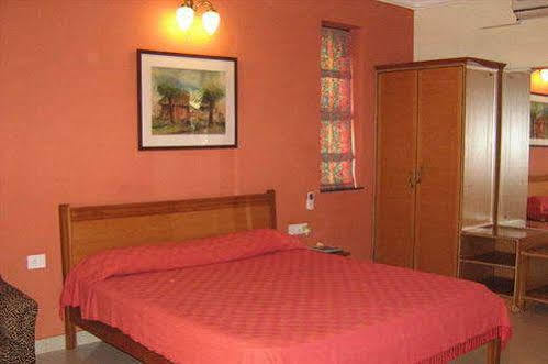 Renzo'S Inn Calangute Kültér fotó
